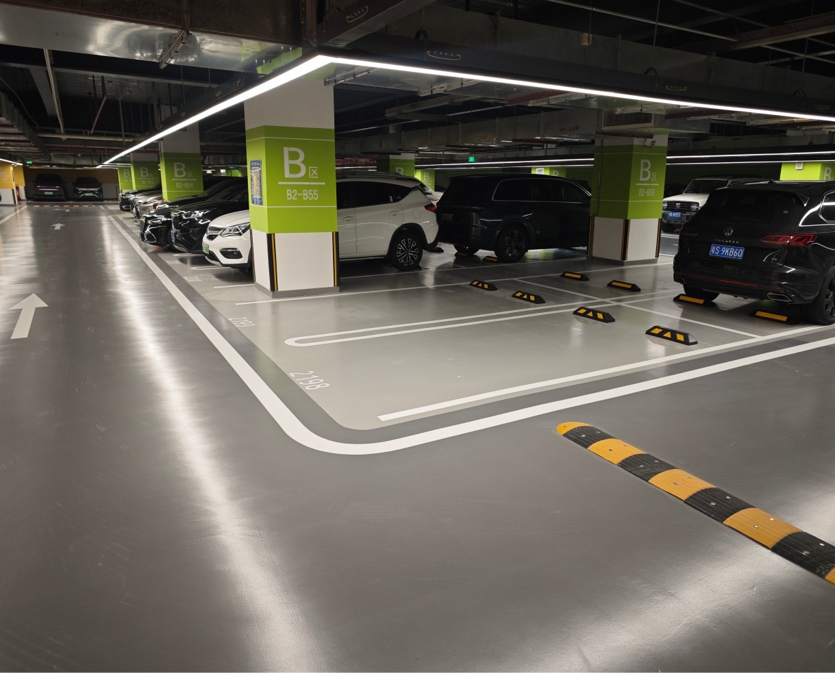 彩田化工 | 24000㎡舊車庫地坪翻新改造-聚氨酯超耐磨系列